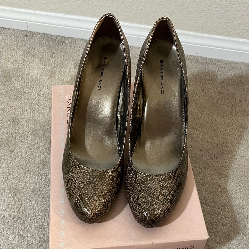 Bandolino Snakeskin Pattern Heels